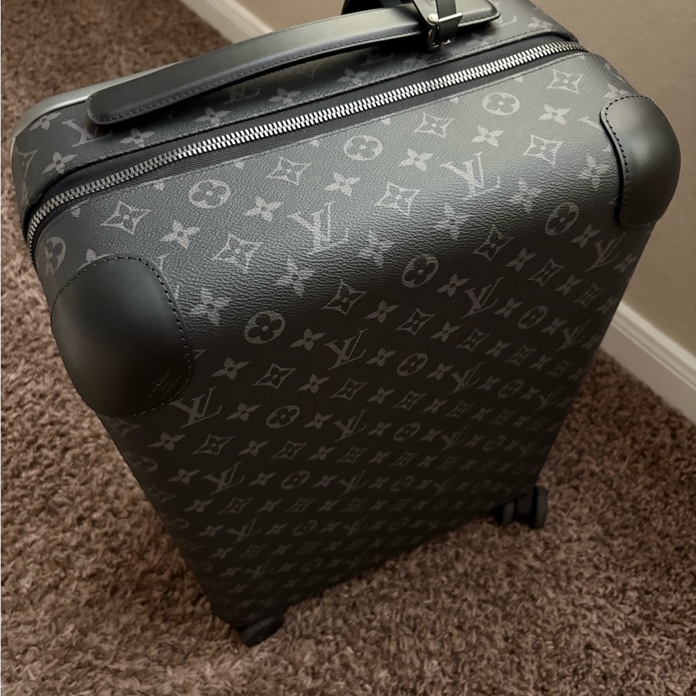 Louis Vuitton Horizon 50